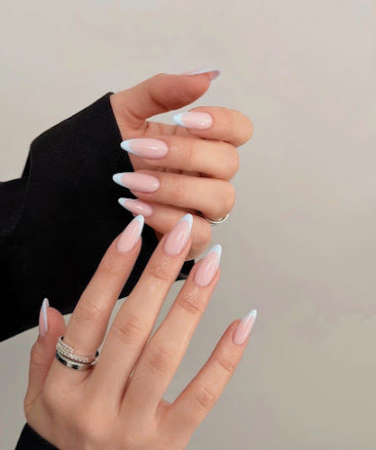 Precision Nails by Bella