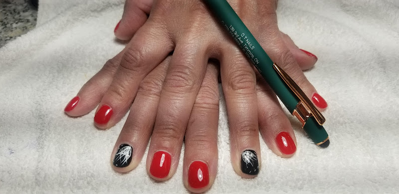 QT Nails