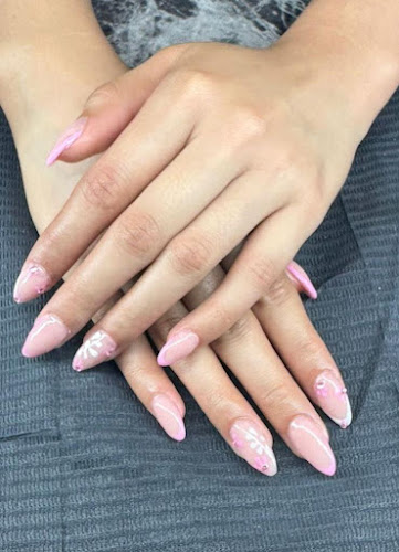 Queen Bee Nails By Julie Reyes