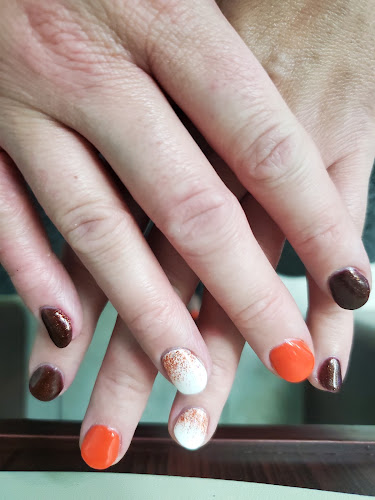 Rainbow Nail Spa & Beauty