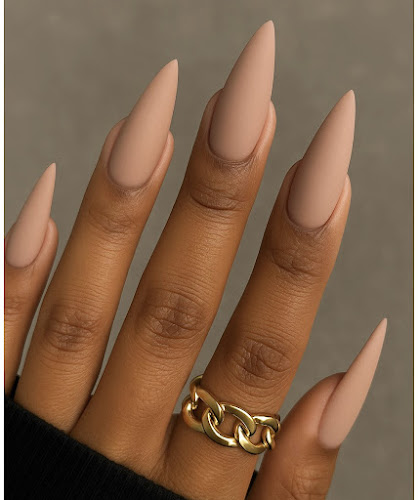 Rainbow Nails & Spa