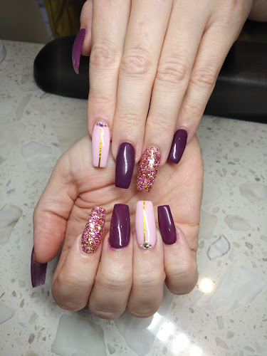R&C Nail Salon