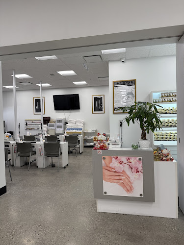 Regal Nails, Salon & Spa