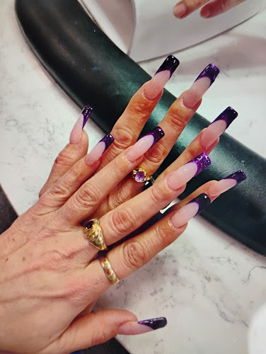 Regal Nails, Salon & Spa