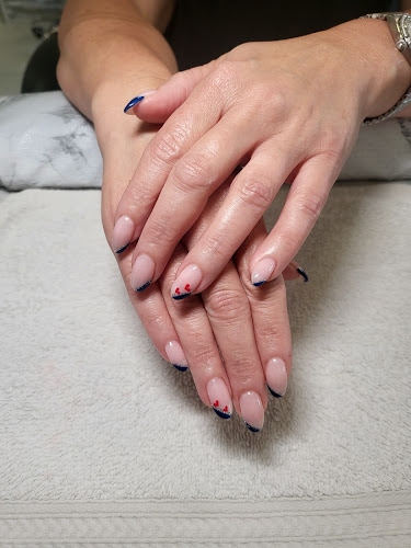 Royal Nail Bar