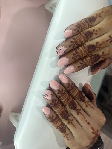 Ruhi luxe polish