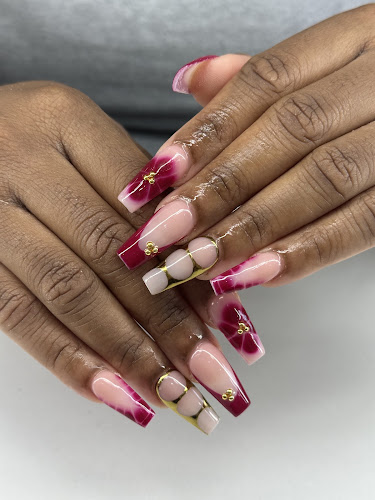 Ryna's Nails Ajax
