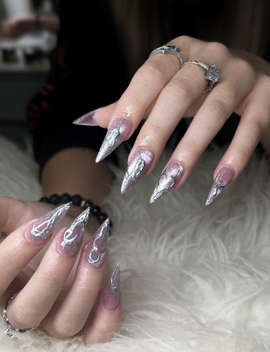 S.Luxe Nails & Spa