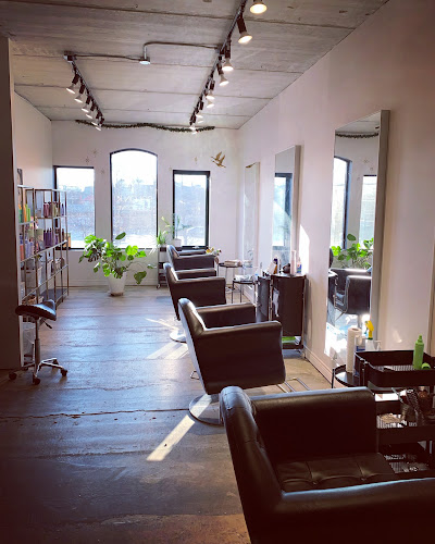 Salon K and Nails by AnaMae and Hair By Sam TO
