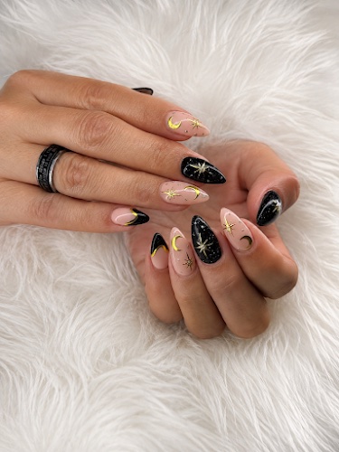 Saltwater Nails, nail salon in Aylmer, Ontario