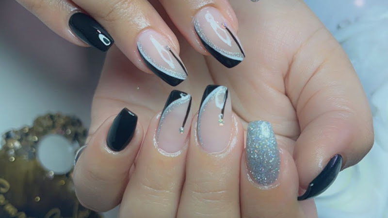 Saman Styles Nails and Spa