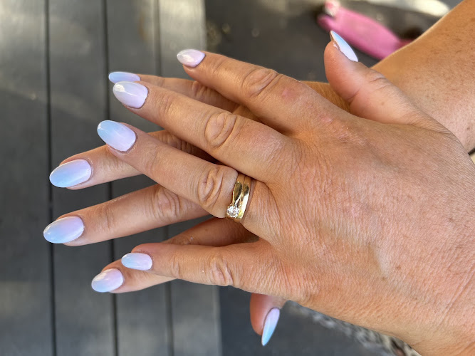 Sapphire Nails & Spa