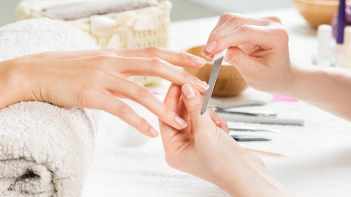 Scarlet Nails & Spa