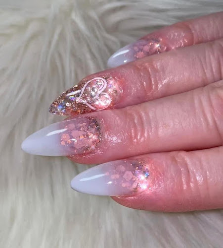 Shannon’sNailznToez