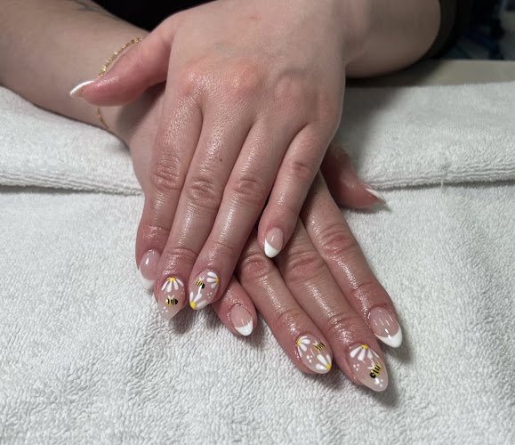 Simply Nails