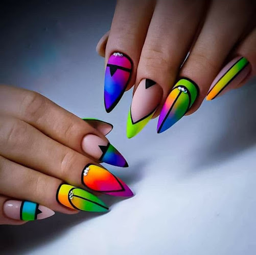 Skittles² Press-on Nail Designs💅