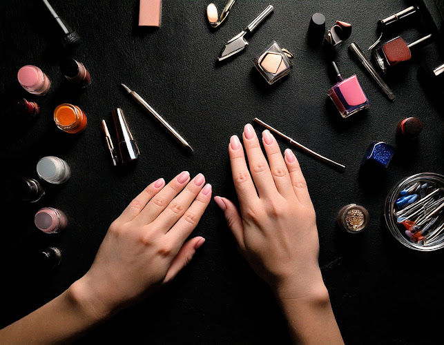 Solace Nails