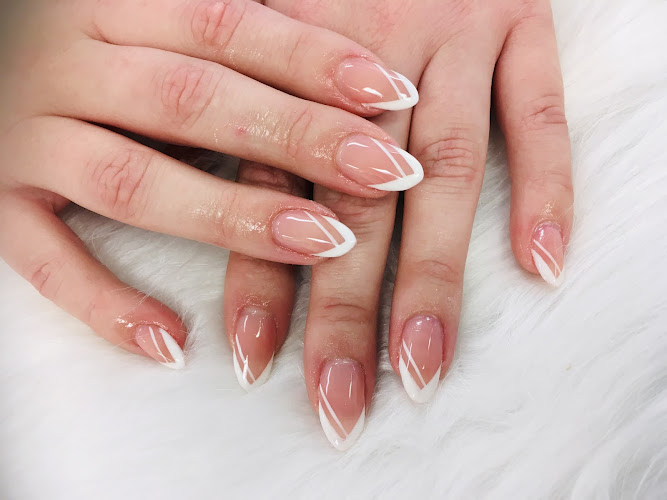 Sunshine Nails
