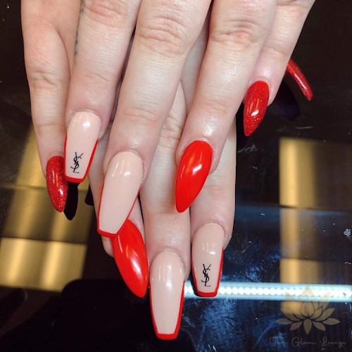 The Glam Lounge