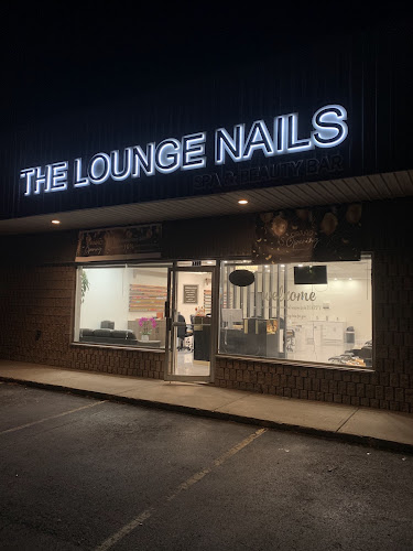 The Lounge Nails Spa & Beauty Bar