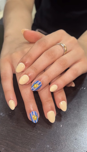 the nail center