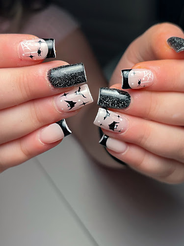 The Nail Solarium