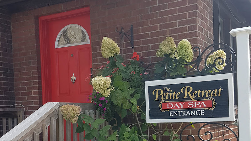 The Petite Retreat
