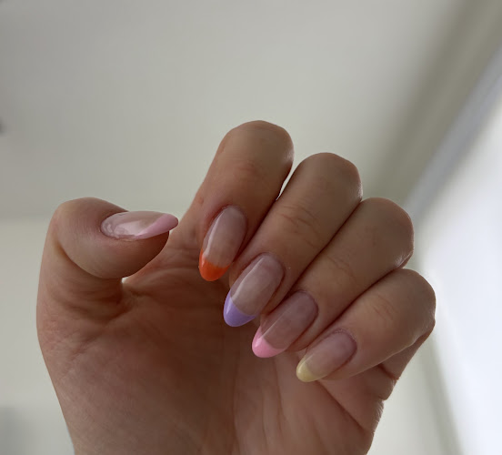 Tiara Nails