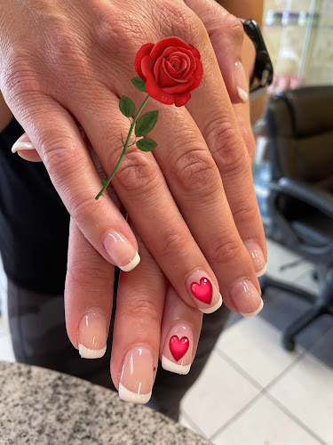 Tina's Nails & Spa
