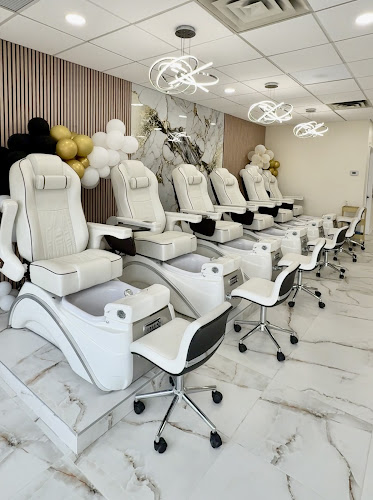Topline Nails & Beauty