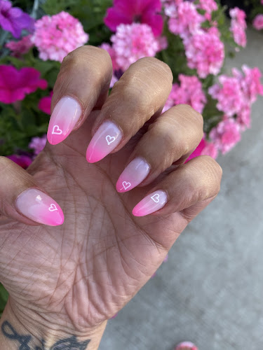 Tweedy Nails