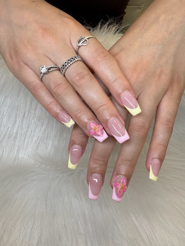 Urban Nail Studio & Spa