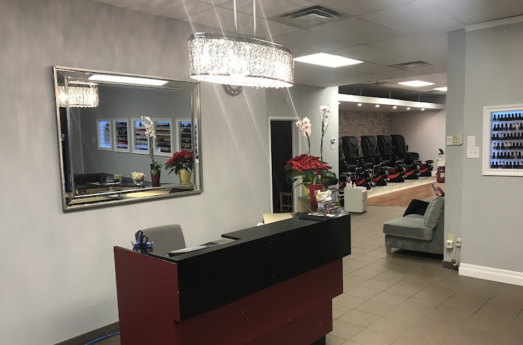 v Beauty Lounge Windsor