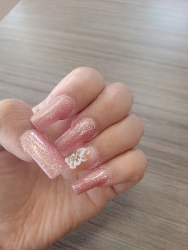 Van Nails Ltd.
