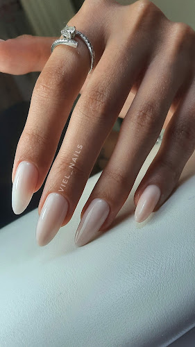 Viel Nails