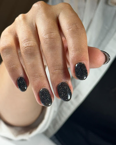 VM healthy nails
