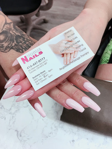 Vogue Nails