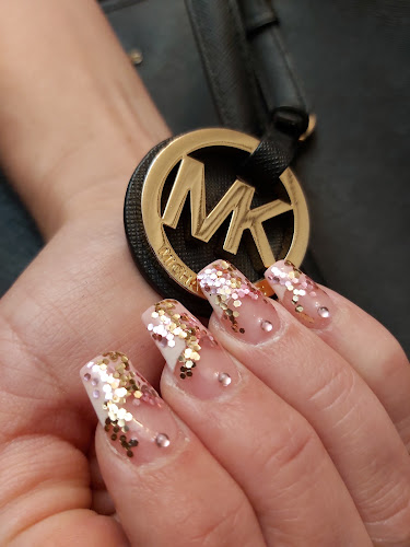 VYBZ NAIL ROOM