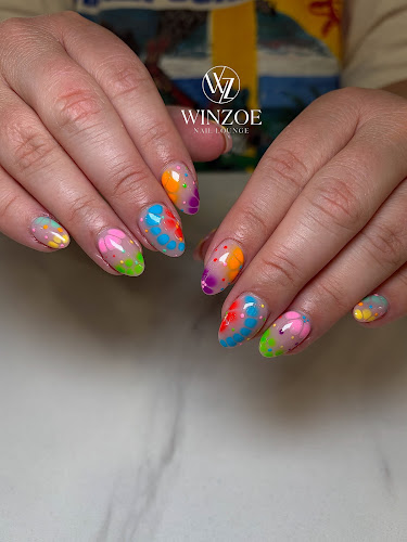 Winzoe Nail Lounge