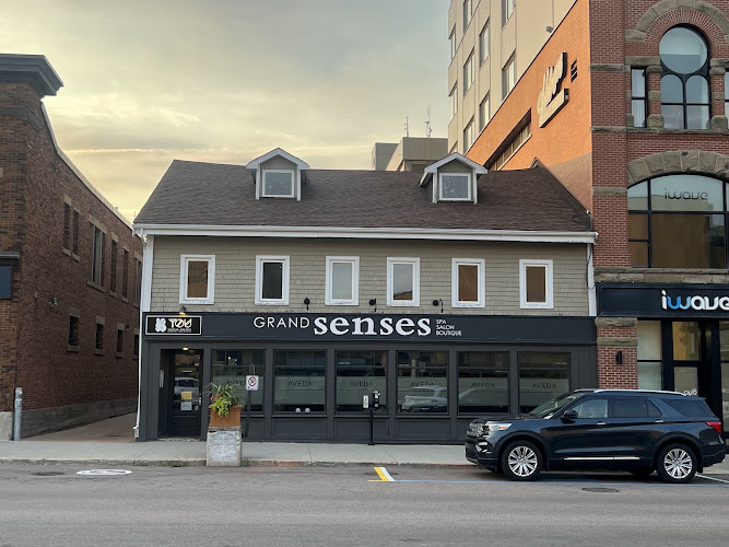 Grand Senses
