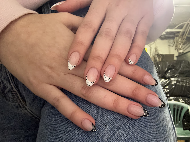 Ellarose Beauty Salon