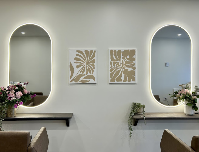 Essense Salon