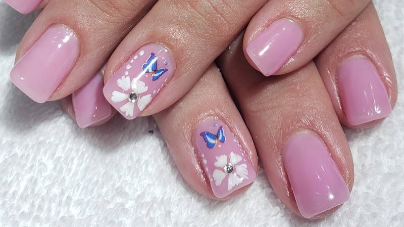Fo nails