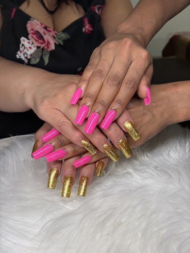 Gghazal nails