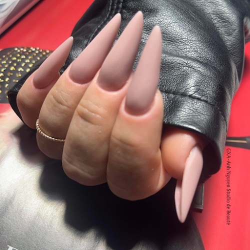 GXA Nails Gel-X, salon d’ongles à Otterburn Park, au Québec