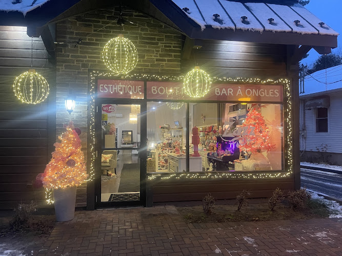 Le Zazz Bar à Ongles. Beauté, Esthétique