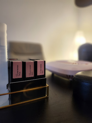 Lin's Nails Studio - Gel Natural Nails | Ongles Naturels Gel | Hypoallergenic | Laval