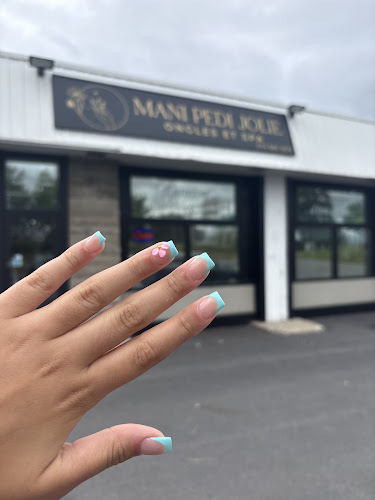Mani Pedi Jolie Ongles et Spa, nail salon in Candiac, Quebec