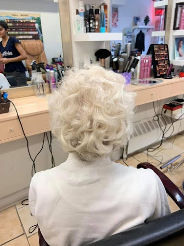 Nail and Hair - Coiffure Fendie