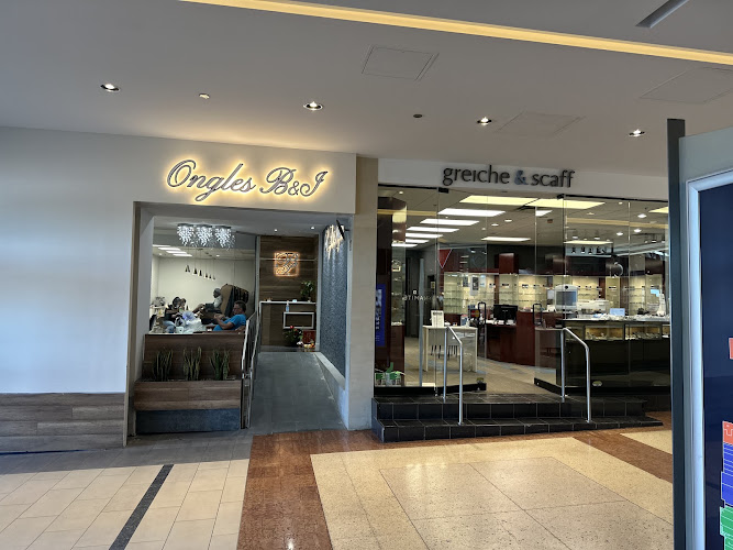 Ongles B & J
